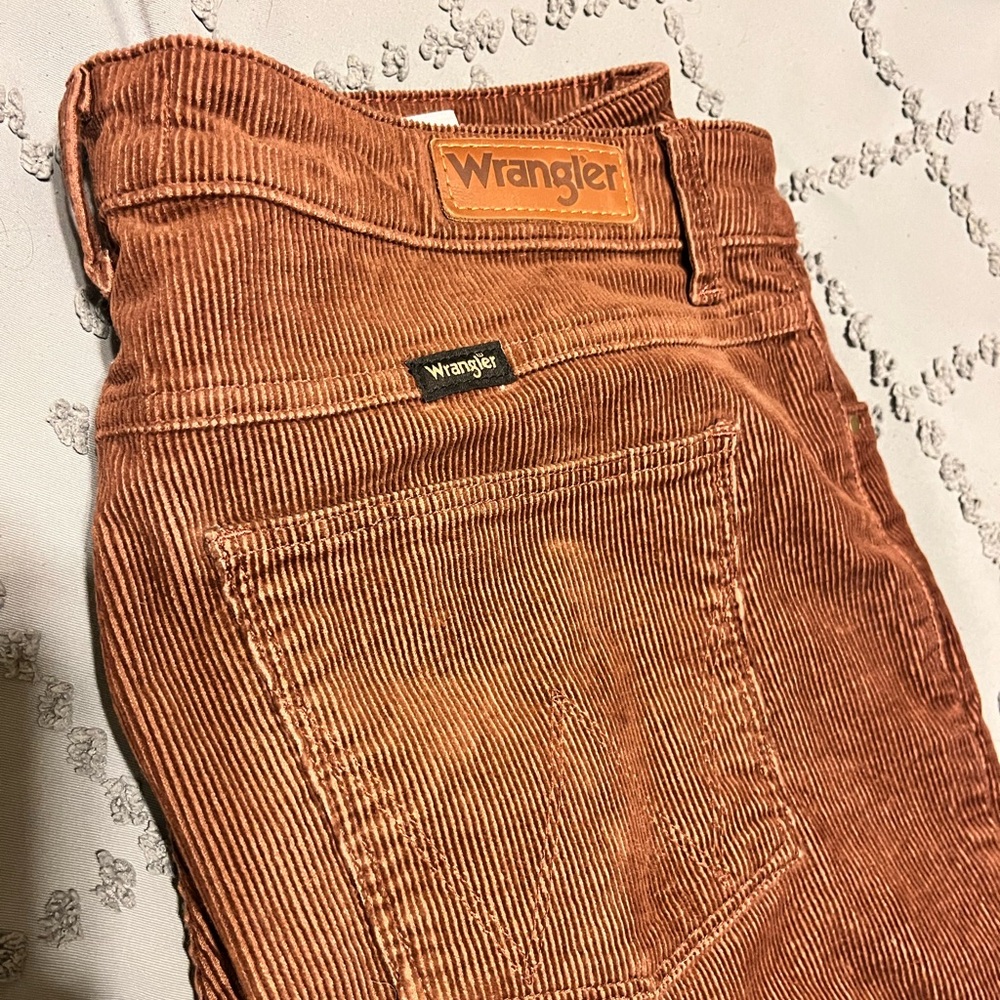 Wrangler corduroy jeans. NWOT. Size 14